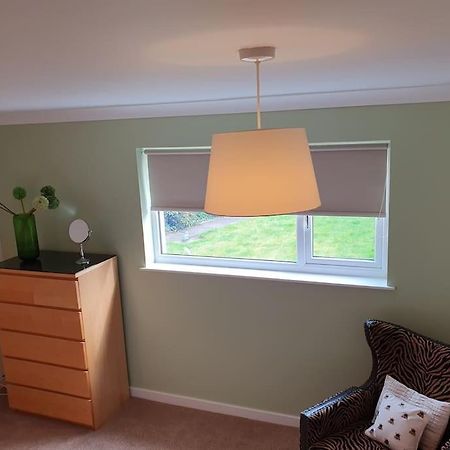 The Elfin- Lovely 1 Bedroom - Free Parking Bridge of Allan Bagian luar foto