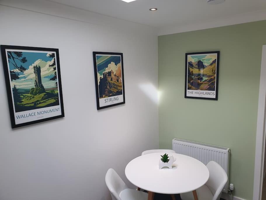 The Elfin- Lovely 1 Bedroom - Free Parking Bridge of Allan Bagian luar foto