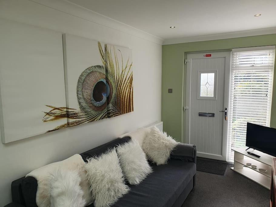 The Elfin- Lovely 1 Bedroom - Free Parking Bridge of Allan Bagian luar foto