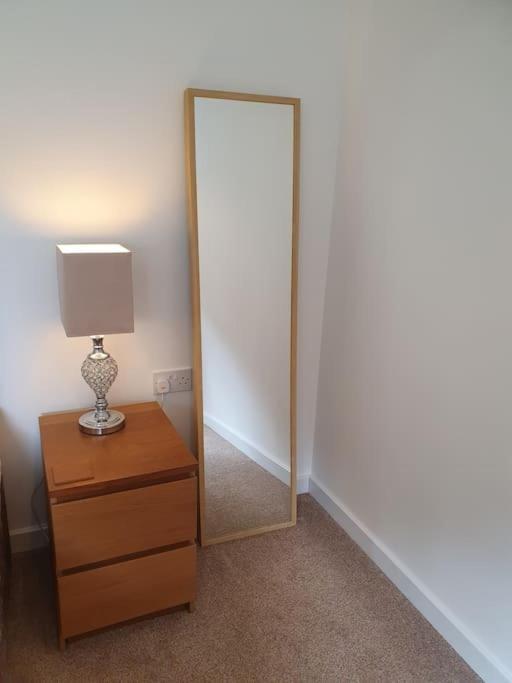 The Elfin- Lovely 1 Bedroom - Free Parking Bridge of Allan Bagian luar foto